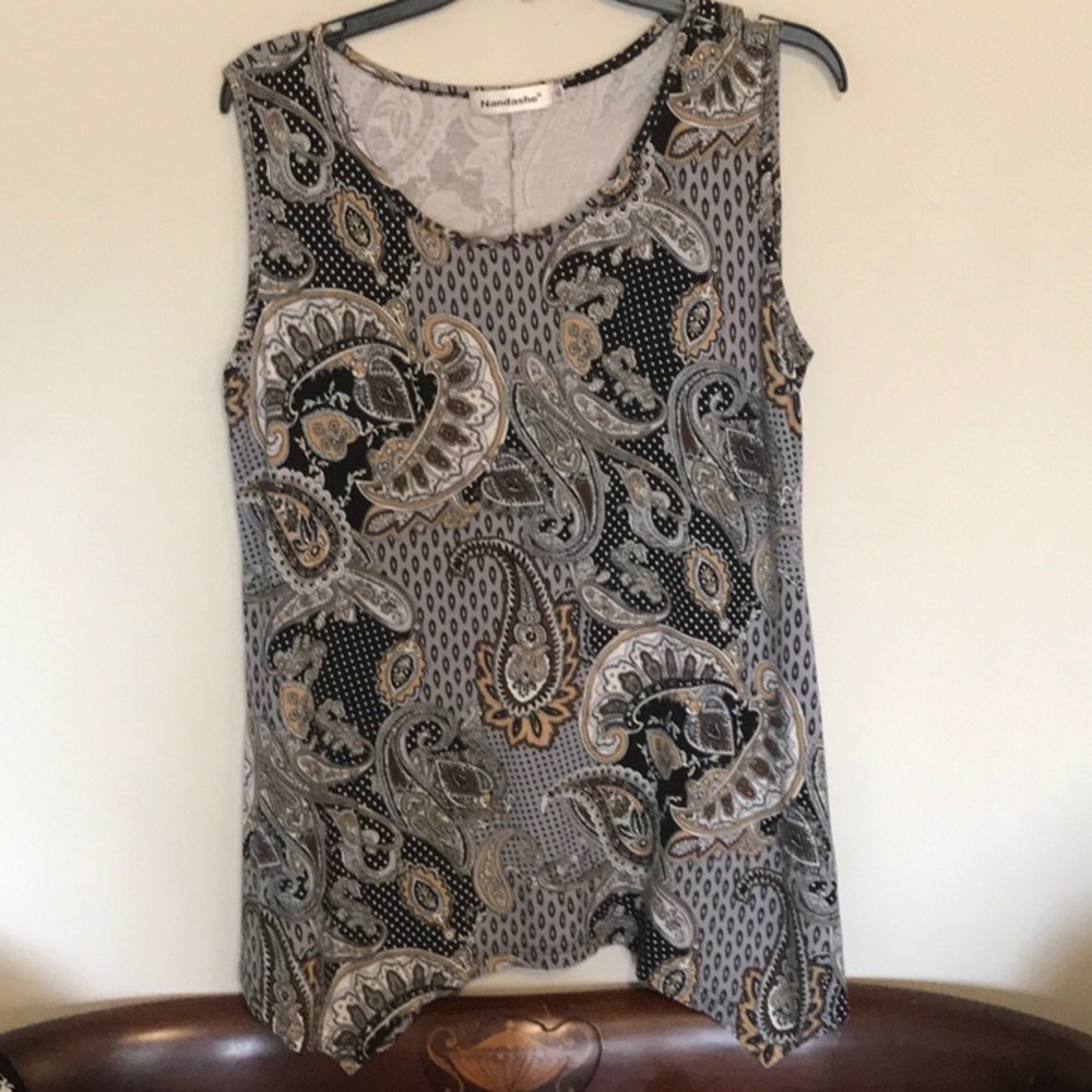 Another pretty fall color combo. Size XL